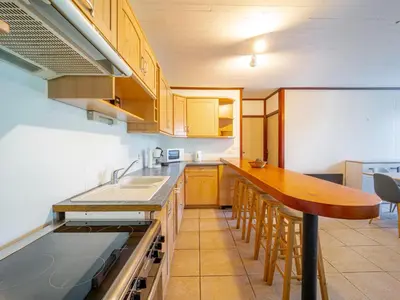 Cuisine ou kitchenette dans l'établissement Maison à Mimizan Plage, 600m de la mer, 10 pers, 2 étoiles, confort moderne, jardin, parking - FR-1-50-88