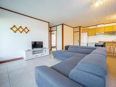 Cuisine ou kitchenette dans l'établissement Maison à Mimizan Plage, 600m de la mer, 10 pers, 2 étoiles, confort moderne, jardin, parking - FR-1-50-88
