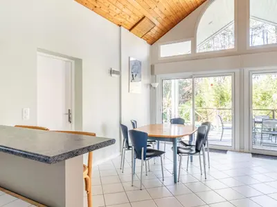 Plan de l'établissement Villa avec piscine privée, jardin clôturé et WIFI à Biscarrosse - Idéale pour 6 personnes - FR-1-521-192