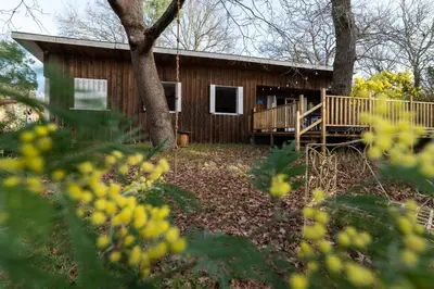 Jardin de l'établissement LA PETITE MAISON DU LAC