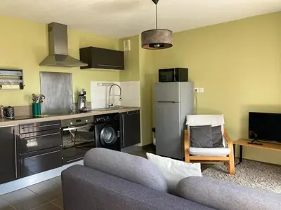 Cuisine ou kitchenette dans l'établissement T2 dans quartier résidentiel sur le Bassin Arcachon avec location de vélos