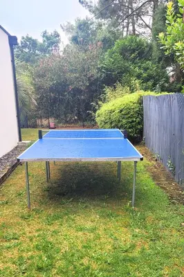 Tennis de table au sein de l'établissement VILLA LUCIA, moderne avec piscine tempérée, ping pong, proche plage à Vieux-Boucau ou à proximité