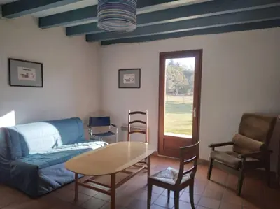 Coin salon dans l'établissement LE PETIT FROUAS NORD