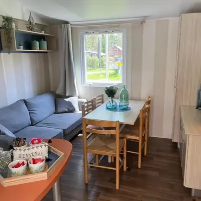 Mobil-home climatisé avec piscine