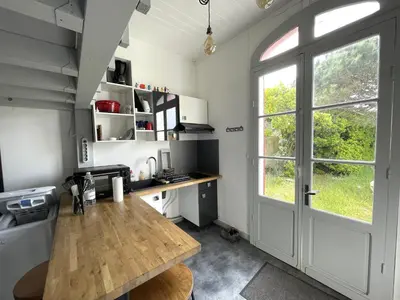 Cuisine ou kitchenette dans l'établissement Bocage 1