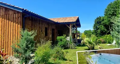Jardin de l'établissement Les Bord'Océanes Sauna & Spa Villa Marensine et Villa Oyat