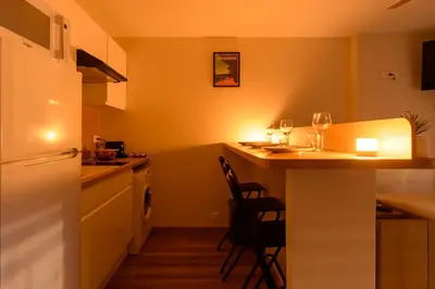 Cuisine ou kitchenette dans l'établissement --Aux portes de l'océan-- Première ligne vue imprenable Biscarrosse-Plage