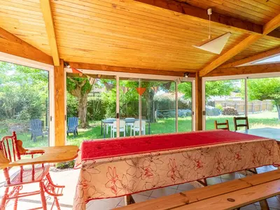 Plan de l'établissement Maison familiale, 15 pers., jardin privé, proche centre et lac, à 25 min de l'océan - FR-1-319-472