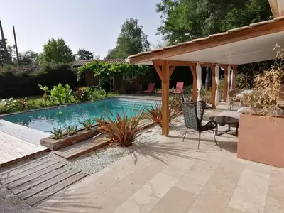 Piscine de l'établissement Magnifique villa avec piscine ou située à proximité