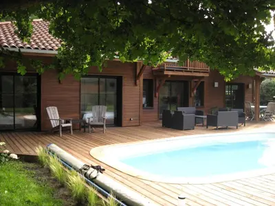 Piscine de l'établissement Les cabanes de l'océan, Villa confort proche plage sauvage ou située à proximité