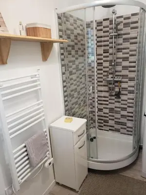Salle de bains dans l'établissement Meublé de tourisme FONTARRABIE