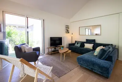 Coin salon dans l'établissement Sable Etoilé - Maison cozy espace&confort à 1km du Golf d'Arcachon