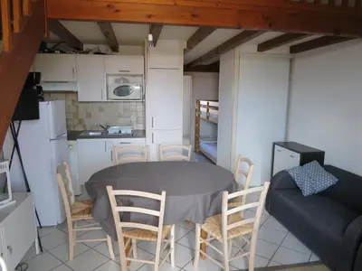 Cuisine ou kitchenette dans l'établissement Les Flots Bleus Etage