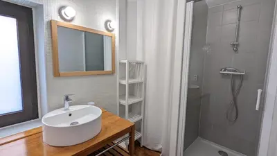 Salle de bains dans l'établissement Le Cosy & Reposant, 3 étoiles, 6p, 7 min Océan & Plage,
