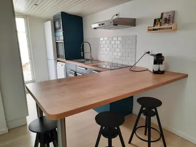Cuisine ou kitchenette dans l'établissement Le Cosy & Reposant, 3 étoiles, 6p, 7 min Océan & Plage,