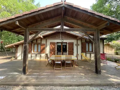 Terrasse ou espace extérieur de l'établissement Villa 3 chambres pour 6 personnes à Soustons avec parking - FR-1-379-150