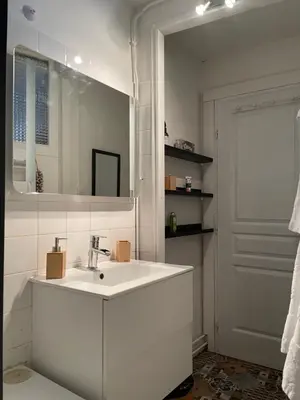 Salle de bains dans l'établissement LouSangla