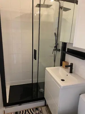 Salle de bains dans l'établissement Appartement à Seignosse océan 2 chb et jardin