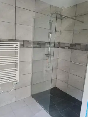Salle de bains dans l'établissement 2 chambres d'hôtes au calme proche centre ville