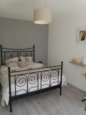 Un ou plusieurs lits dans un hébergement de l'établissement 2 chambres d'hôtes au calme proche centre ville