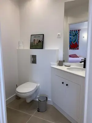 Salle de bains dans l'établissement La Métairie - Largilière