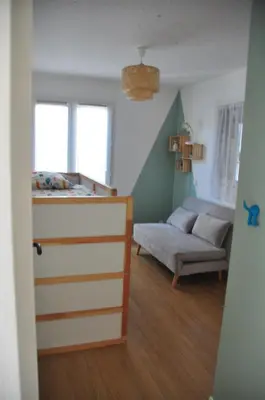 Un ou plusieurs lits dans un hébergement de l'établissement Maison avec piscine, jaccuzi, hammam à 800 m du lac