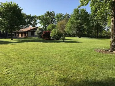 Jardin de l'établissement La bergerie des Landes
