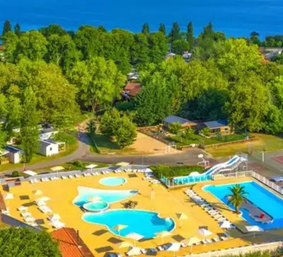 Piscine de l'établissement Mobil home 6 personnes camping 4* Mimizan ou située à proximité