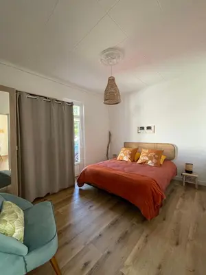 Un ou plusieurs lits dans un hébergement de l'établissement Un logement cosy proche des Ports