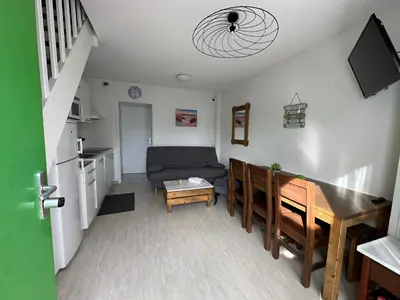 Cuisine ou kitchenette dans l'établissement LénaLac - résidence 3 étoiles - Aureilhan bord du lac