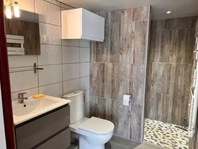 Salle de bains dans l'établissement Le Phare