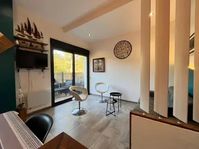 Coin salon dans l'établissement La Cabane de la Dune ~ Au bord de l'Océan
