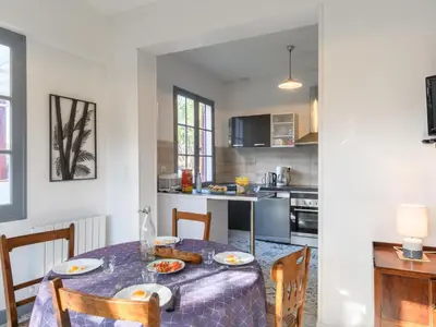 Cuisine ou kitchenette dans l'établissement Holiday Home Chante Cigale by Interhome