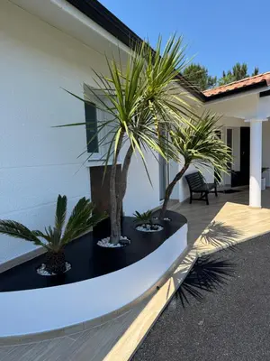 Jardin de l'établissement Villa Sany:10 Pers Maison 200m2 piscine , jacuzzi