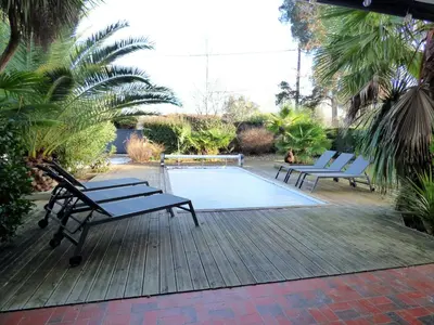 Jardin de l'établissement *VILLA PALMA* 5 suites parentales, plage à 600 m, Vieux-Boucau