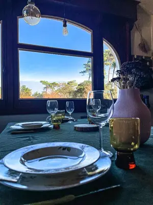 Vue générale sur la montagne ou vue sur la montagne depuis la villa