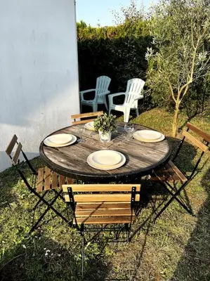 Jardin de l'établissement Maisonnette de charme près de Capbreton Hossegor