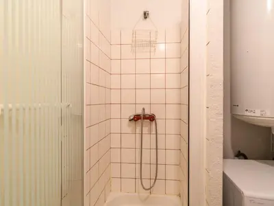 Salle de bains dans l'établissement Studio Belvédère 15 by Interhome