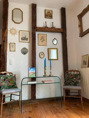 Coin salon dans l'établissement maison Laratger