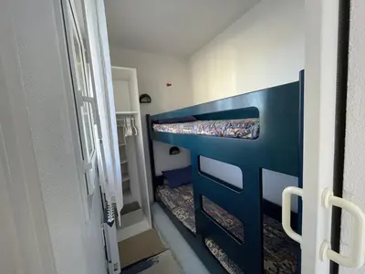 Un ou plusieurs lits dans un hébergement de l'établissement Appartement confortable 4 pers avec terrasse et accès piscine à Vieux-Boucau - FR-1-379-153