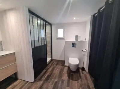 Salle de bains dans l'établissement Studio de 35 m2