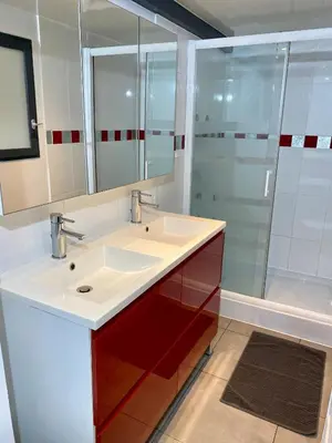 Salle de bains dans l'établissement Gujan-Mestras Chez Flo maison 4 places la hume