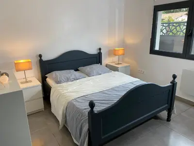 Un ou plusieurs lits dans un hébergement de l'établissement Gujan-Mestras Chez Flo maison 4 places la hume