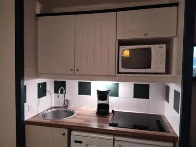 Cuisine ou kitchenette dans l'établissement Le Domaine du Golf de Pinsolle - maeva Home - Appartement 2 pièces 5 personnes - Sélection MAE-8544