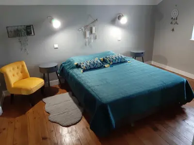 Un ou plusieurs lits dans un hébergement de l'établissement Villa MAGDA à 30 mn mer pour vacances ou cure