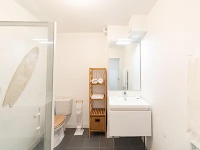 Salle de bains dans l'établissement Apartment Les balcons des pêcheurs C21 by Interhome