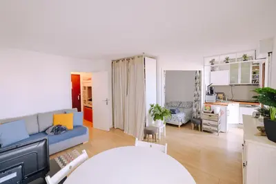 Cuisine ou kitchenette dans l'établissement Appart cosy proche de la plage.