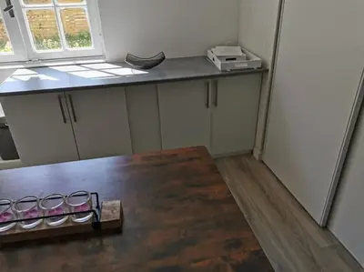 Cuisine ou kitchenette dans l'établissement Appartement 5 personnes avec piscine 60m2