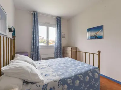 Un ou plusieurs lits dans un hébergement de l'établissement T3 à Mimizan Plage, 250m de l'océan, parking privé, pour 6 pers. - FR-1-50-111