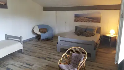 Coin salon dans l'établissement VILLA LA PAVOTTE 4* 11 PERSONNES.PISCINE CHAUFFEE.JACCUZY OPTION.